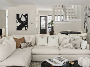 16 Dorcar Rd, Newton MA 02467