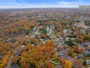 16 Dorcar Rd, Newton MA 02467