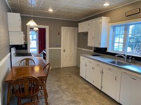 132 Walton Park, Melrose MA 02176