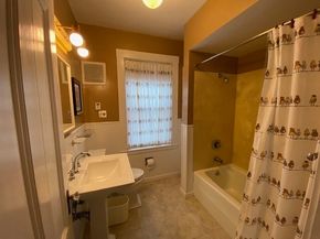 132 Walton Park, Melrose MA 02176