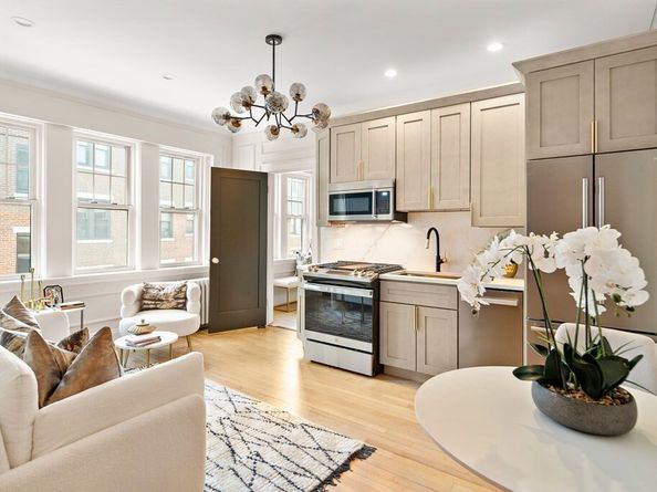 4 Chiswick 34, Boston MA 02135