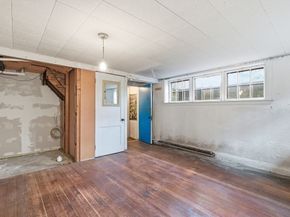 12 Gray Gardens W, Cambridge MA 02138