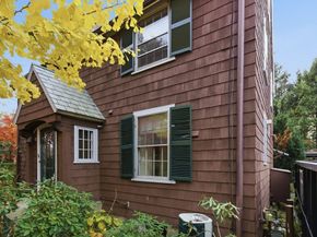 12 Gray Gardens W, Cambridge MA 02138