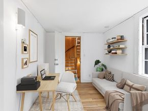 12 Gray Gardens W, Cambridge MA 02138