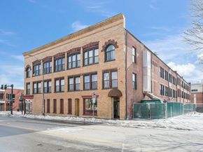 7 Main St 203, Brockton MA 02301