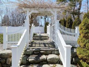 685 Highland St, Marshfield MA 02059