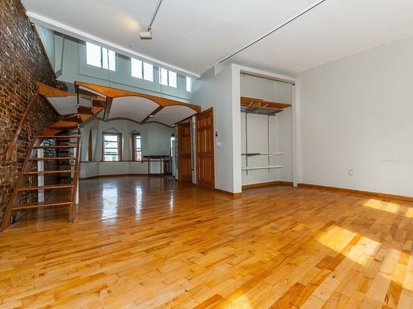 11 Savin Hill Ave, Boston MA 02125