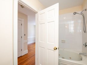 99 Washington St 33, Salem MA 01970