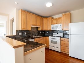 99 Washington St 33, Salem MA 01970