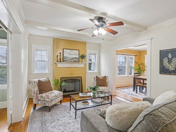 48 Gilbert Rd 1, Belmont MA 02478