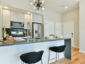 87 Parker St 403, Chelsea MA 02150
