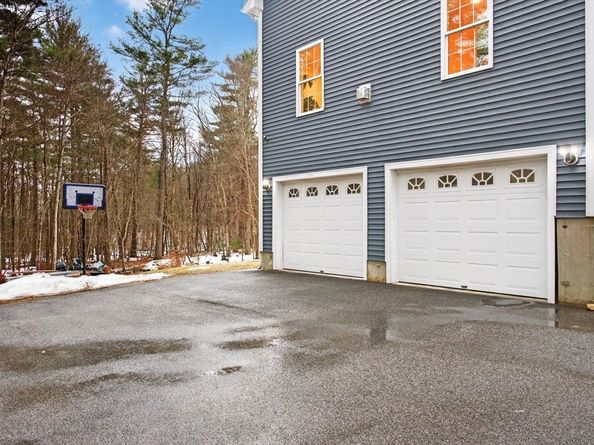 99 Dudley Rd, Oxford MA 01540