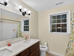 99 Dudley Rd, Oxford MA 01540