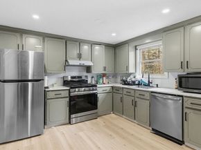 36 Kalmia Rd, Holbrook MA 02343