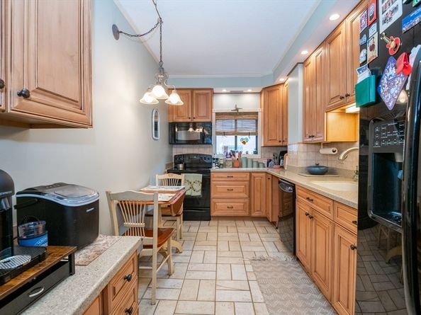 200 Locust St 106, Lynn MA 01904