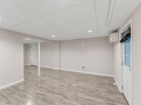 25 Stanphyl Rd, Uxbridge MA 01569