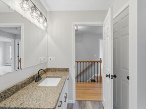 25 Stanphyl Rd, Uxbridge MA 01569