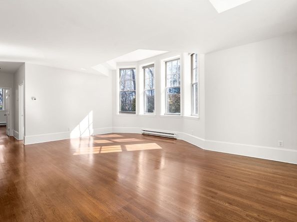 63 Garden Road G2, Wellesley MA 02481