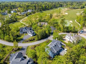 4 Beech Tree Ln, Mattapoisett MA 02739