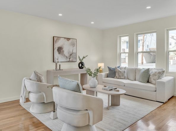 56 Riverview St, Dedham MA 02026