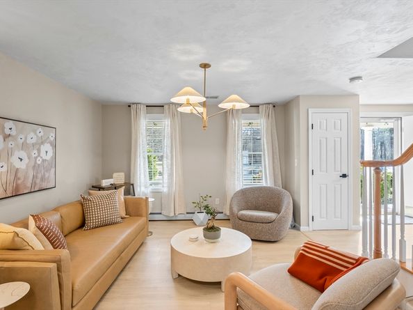 455 East St, West Bridgewater MA 02379