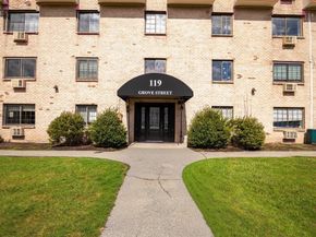 119 Grove St 234, Rockland MA 02370