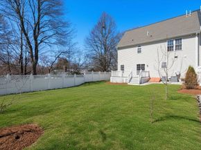 22 Westview Rd 22, Natick MA 01760