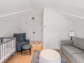 21 Crowninshield Rd 21, Brookline MA 02446
