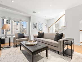 21 Crowninshield Rd 21, Brookline MA 02446