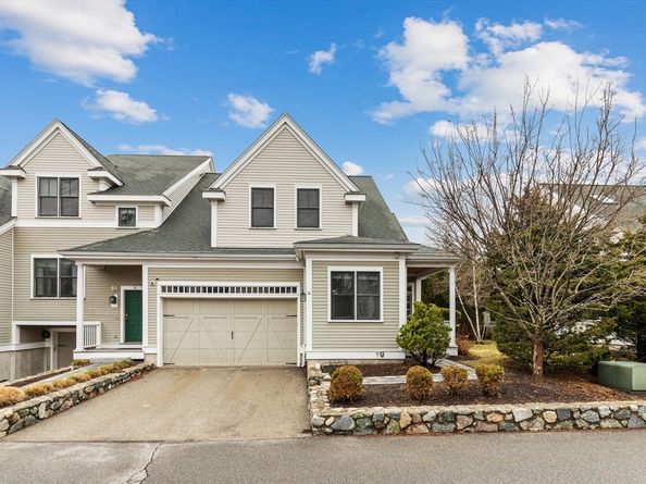 38 Courtyard Pl, Lexington MA 02420