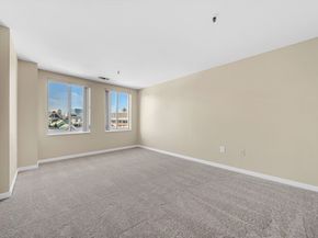 4 Canal Park PH8, Cambridge MA 02141