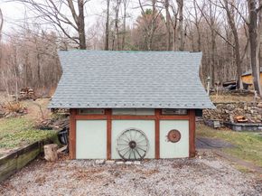 129 School St., Warren MA 01083