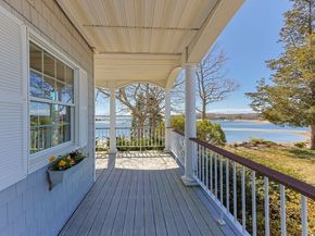 12 Groveland St, Wareham MA 02532