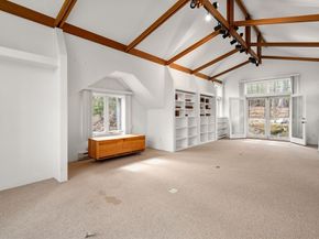162 Western Ave, Sherborn MA 01770