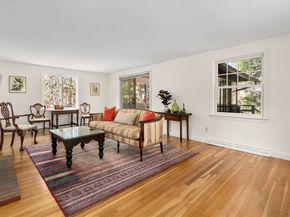 162 Western Ave, Sherborn MA 01770
