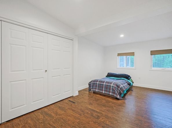 9 Easy St, Northborough MA 01532