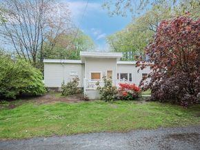 9 Easy St, Northborough MA 01532