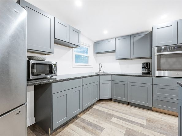 9 Easy St, Northborough MA 01532