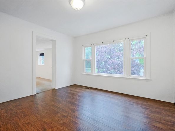 9 Easy St, Northborough MA 01532