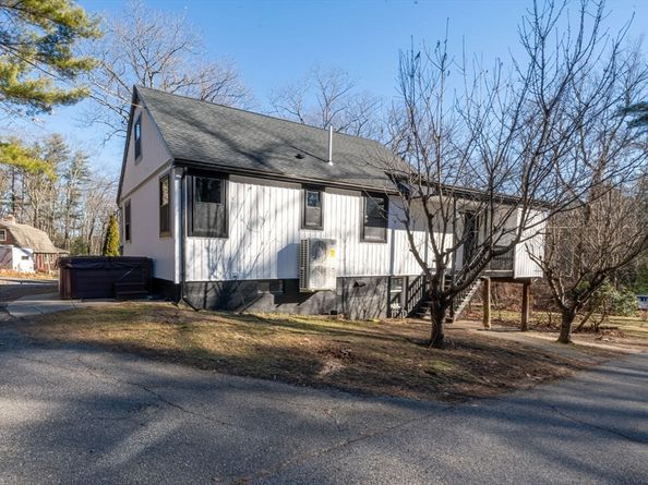 2-6 Stuart Rd, Sterling MA 01564