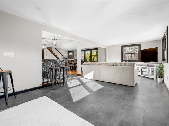 2-6 Stuart Rd, Sterling MA 01564