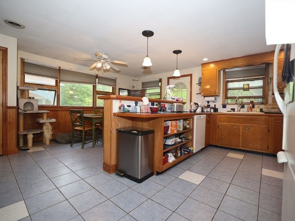 36 Davenport Rd, Needham MA 02494