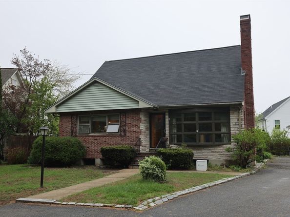 36 Davenport Rd, Needham MA 02494