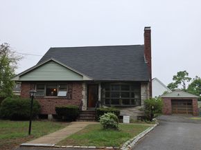 36 Davenport Rd, Needham MA 02494