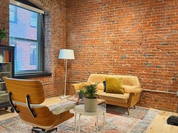21 Wormwood St