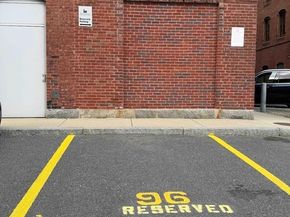 21 Wormwood St 218, Boston MA 02210