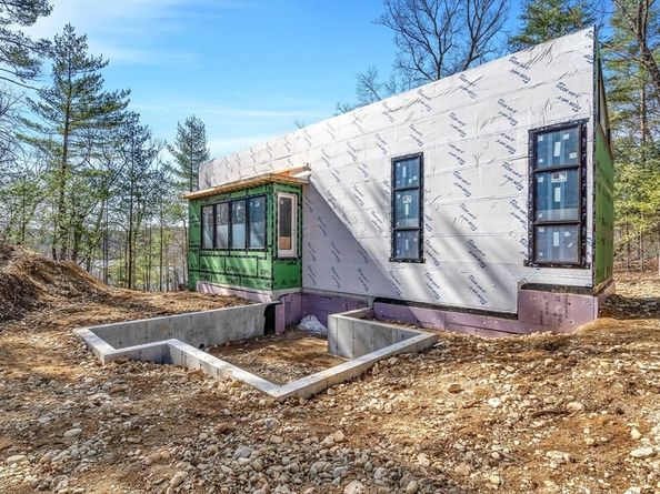 56 Seymour Street, Concord MA 01742