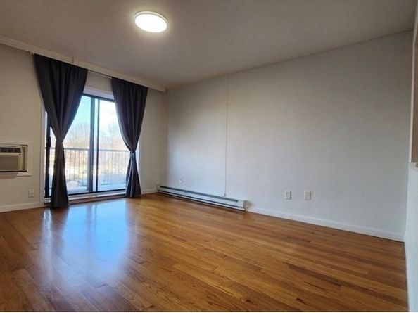 116 Spring St D2, Boston MA 02132