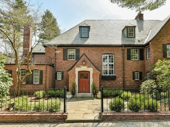 372 Warren Street, Brookline MA 02445