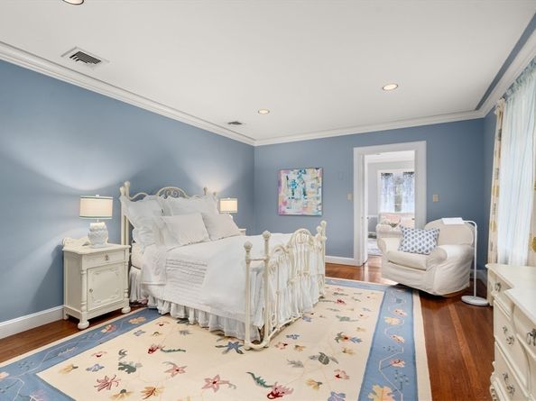 372 Warren Street, Brookline MA 02445